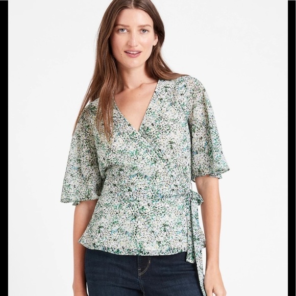 Banana Republic Blue jasmine wrap blouse. - Picture 2 of 8